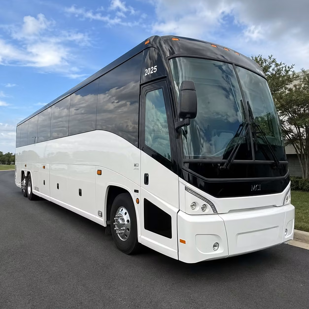 american airlines center transportation for garland concert goers