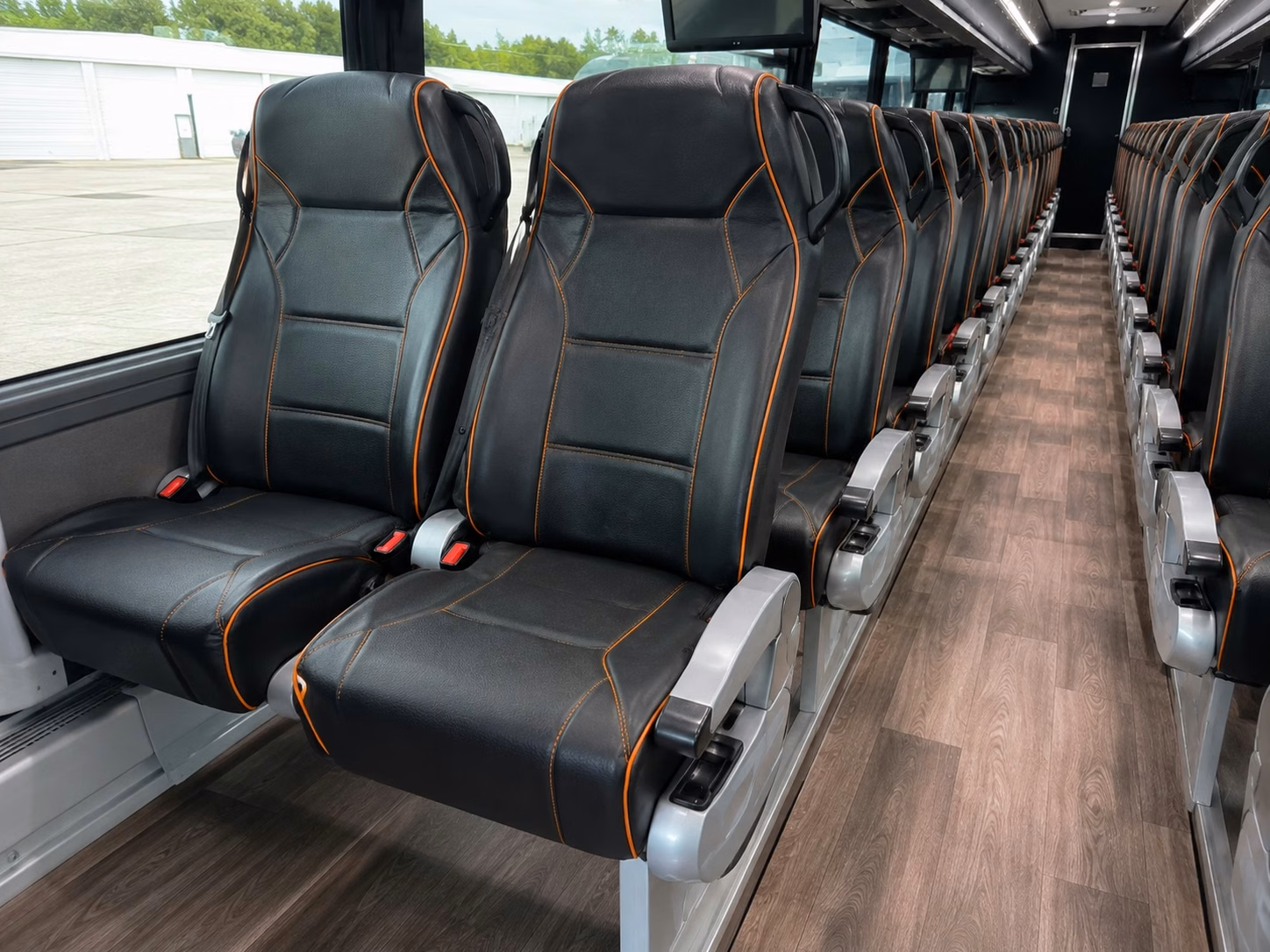 texas rangers fan shuttles from garland to globe life field
